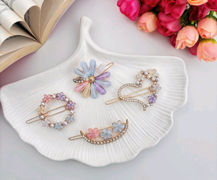 Floral clips
