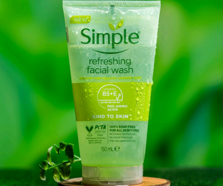 Simple refreshing facial wash