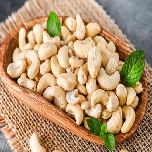 কাজু বাদাম কাঁচা