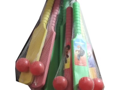 প্লাস্টিক ব্যাট বল ছোট