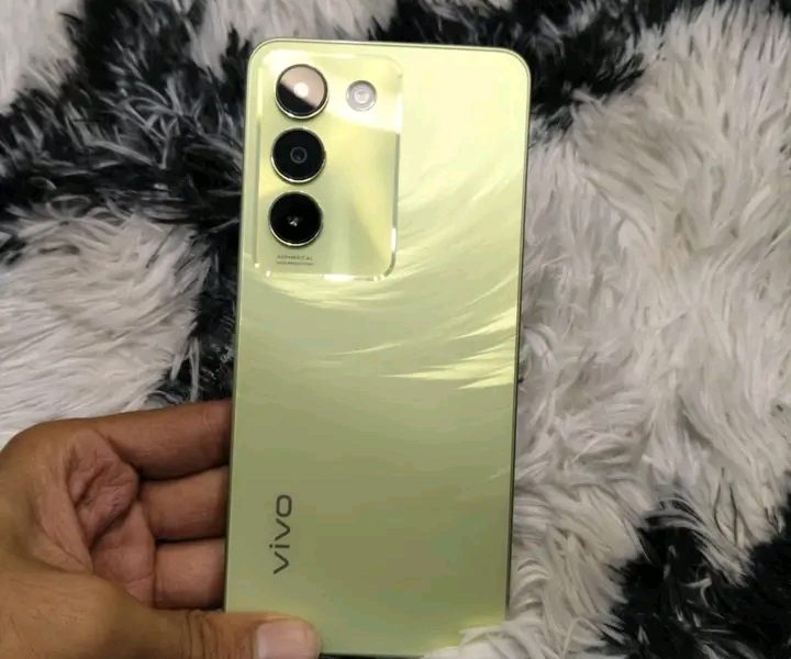 Vivo v30 Lite