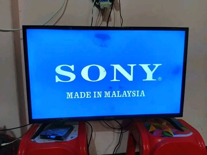 Sony TV 32.inchi