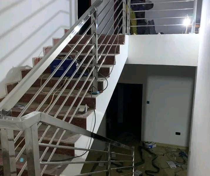 কাজকে অনেক সম্মান করি কোন কাজকে ছোট মনে করি না thai aluminum mistri saidpur
