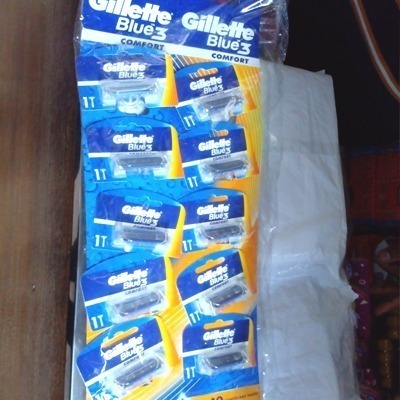 জিলেট ব্লু থ্রি (Gillette)