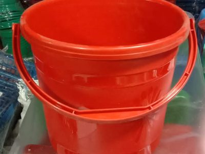 বালতি ৭.৫ লিটার ১ নং তাজ (bucket is 7.5 liter)