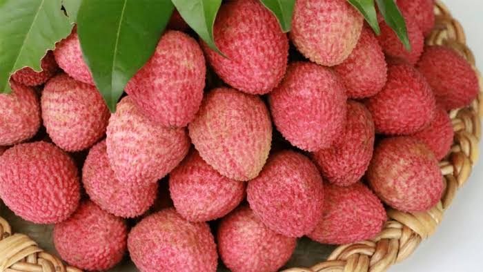Lichu -লিচু